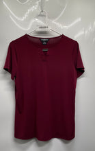 Load image into Gallery viewer, Liz Claiborne Womens Burgundy Split Neck Short Sleeve Pullover Blouse Top Size M
