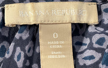 Load image into Gallery viewer, Banana Republic Womens Blue Silk Animal Print Flutter Sleeve Blouse Top Size 0
