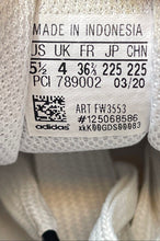 Load image into Gallery viewer, Adidas Womens Superstar FW3553 White Black Leather Sneaker Shoes Size 5.5
