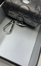 Load image into Gallery viewer, Guess Mens Black Leather Credit Card Bifold Wallet With Air Pods Case Inside Box
