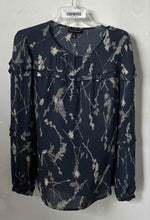 Load image into Gallery viewer, Banana Republic Womens Blue Gray Printed Long Sleeve Blouse Top Size Small
