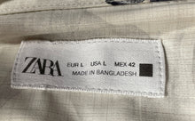 Load image into Gallery viewer, Zara Mens White Black Floral Print Long Sleeve Collared Button-Up Shirt Size L
