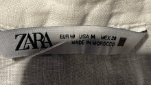 Load image into Gallery viewer, Zara Womens White Short Sleeve Collared Button Front Cropped Top Size Medium
