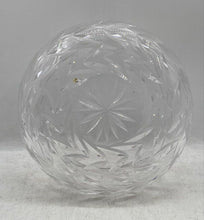 Load image into Gallery viewer, Vintage Unbranded Clear Cut Glass Zigzag Pattern Bowl Sugar Candy Jar With Lid
