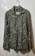 Load image into Gallery viewer, Express Mens Green Leaf Print Long Sleeve Slim Fit Button-Up Shirt Size Medium
