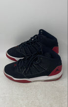 Load image into Gallery viewer, Nike Boys Jordan Max Aura AQ9214-023 Black Red Leather Basketball Shoes Sz 5.5Y

