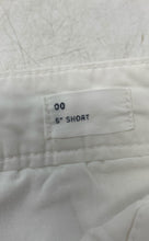 Load image into Gallery viewer, Gap Womens White Stretch Flat Front Slash Pocket Bermuda Shorts Size 0
