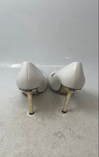 Load image into Gallery viewer, Zara Womens White Leather Pointed Toe Slip-On Pump Heels Size EUR 40

