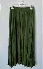 Load image into Gallery viewer, Zara Womens Green Elastic Waistband Pull-On Long Pleated Skirt Size XS-S
