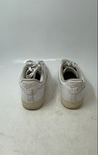 Load image into Gallery viewer, Nike Mens Air Force 1 07 CW2288-111 White Sneakers Shoes Size 8.5 No Insoles
