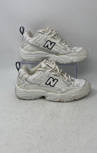 Load image into Gallery viewer, New Balance Womens 606 White Black Low Top Lace-Up Sneaker Shoes Size 7.5B
