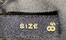 Load image into Gallery viewer, Express Womens Blue Flat Front 5-Pocket Design Straight Leg Jeans Size 8S
