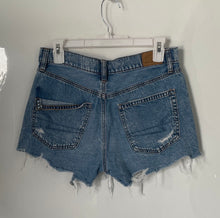Load image into Gallery viewer, American Eagle Outfitters Womens Blue Denim Distressed Cut-Off Shorts Size 4
