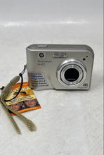 Load image into Gallery viewer, HP Photosmart M425 Gray 5MP 3x Optical Zoom Compact Digital Camera With Tag
