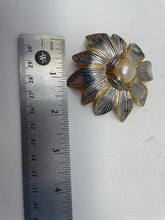 Load image into Gallery viewer, 'Brooches Silver-Gold Tone (10Pcs)
