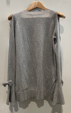Load image into Gallery viewer, Karl Lagerfeld Womens Gray Knitted Cold Shoulder Sleeve Pullover Sweater Size XS
