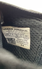 Load image into Gallery viewer, Under Armour Unisex Curry Flow 8 NM 3024785-010 Black White Sneakers Sz M5.5 W7
