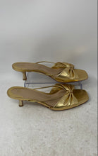 Load image into Gallery viewer, Jennifer Sumko X Antonio Melani Womens Gold-Tone Kitten Pump Heel Size 9.5M
