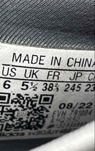 Load image into Gallery viewer, Adidas Kids AdiFOM Q HQ1650 Gray Round Toe Lace-Up Sneaker Shoes Size 6
