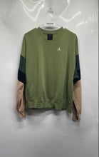 Load image into Gallery viewer, Nike Womens Air Jordan Green Multicolor Brooklyn Fleece Pullover Sweatshirt Sz L
