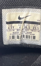 Load image into Gallery viewer, Nike Boys Air Max Plus BV7426-001 Multicolor Lace-Up Running Shoes Size 4.5Y

