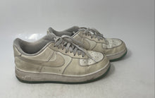 Load image into Gallery viewer, Nike Mens Air Force 1 07 LX DA8301-100 White Lace-Up Sneakers Shoes Size 7.5
