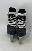 Load image into Gallery viewer, CCM Unisex Kids Tacks 1092 Multicolor Lace-Up Ice Hockey Skates Size 10
