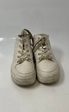 Load image into Gallery viewer, Michael Kors Kids White Gold Leather Lace-Up Sneakers Shoes Size 13

