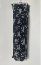 Load image into Gallery viewer, Old Navy Womens Black White Floral Strapless Maxi Dress Size Medium
