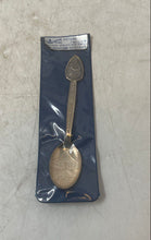 Load image into Gallery viewer, Vatican Pavilion 1964–1965 New York World's Fair Silver Color Souvenir Spoon
