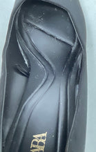 Load image into Gallery viewer, Zara Womens Black Pointed Toe Slip-On Block Heel Pump Heels Size EU 37
