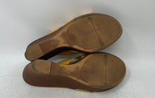 Load image into Gallery viewer, Contesa By Italian Shoemakers Womens Yellow Brown Wedge Heel Slide Sandals Sz 8M
