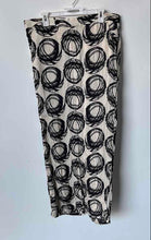 Load image into Gallery viewer, Zara Womens Black Beige Printed Flat Front Straight Leg Trouser Pants Size XL
