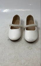 Load image into Gallery viewer, Hehainom Kids White Leather Round Toe Slip-On Flat Mary Jane Shoes Size 12
