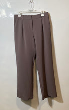 Load image into Gallery viewer, DKNY Womens Brown Pockets Pleated Straight Leg Trouser Pants Size 6
