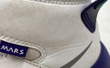 Load image into Gallery viewer, Authentic Nike Mens Jordan Mars 270 White Multicolor Sneaker Shoes 10.5 Damaged
