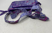 Load image into Gallery viewer, Vera Bradley Womens Multicolor Floral Print Adjustable Strap Crossbody Purse
