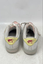 Load image into Gallery viewer, Nike Girls Air Force 1 Low Pink White Low Top Lace-Up Sneaker Shoes Size 5.5Y
