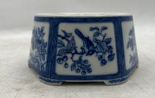 Load image into Gallery viewer, AK Kaiser W. Germany Echt Kobalt Blue White Porcelain Tsinan Teapot Warmer
