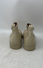 Load image into Gallery viewer, Billabong Womens Sydney Beige Round Toe Pull-On Ankle Chelsea Boots Size 8.5
