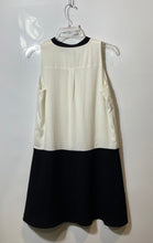 Load image into Gallery viewer, Ann Taylor Loft Womens Black And White Floral Lace Sleeveless Shift Dress Size M
