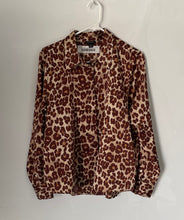 Load image into Gallery viewer, Ann Taylor Womens Brown Animal Print Long Sleeve Button-Up Shirt Size LP
