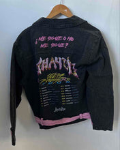 Load image into Gallery viewer, Loud And Live Womens Black Pink Jhayco Vida Rockstar Tour‎ Jacket Size XS
