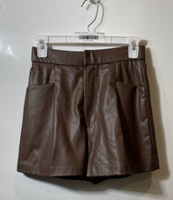 Load image into Gallery viewer, Zara Womens Brown Flat Front Pockets High Waisted Bermuda Short Size XS
