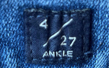 Load image into Gallery viewer, Lucky Brand Womens Blue Denim Regular Fit Medium Wash Ankle Jeans Size 4/27
