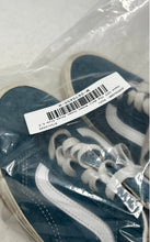 Load image into Gallery viewer, Vans Womens Old Skool Blue Round Toe Low Top Lace-Up Sneaker Shoes Size 6
