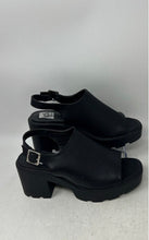 Load image into Gallery viewer, Dolce Vita Womens Luggy Black Faux Leather Platform Slingback Sandals Size 7.5
