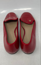 Load image into Gallery viewer, Authentic Tory Burch Womens Red Round Toe Slip-On Ballet Flats Size 9
