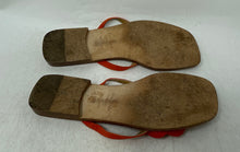 Load image into Gallery viewer, Kate Spade New York Womens Orange Brown Flower Flat Thong Sandals Size 8.5 B
