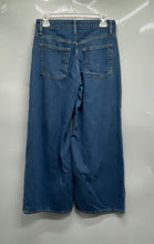 Load image into Gallery viewer, Gap Womens Blue Ultrasoft Denim Mid Rise Curvy Baggy Wide-Leg Jeans Size 24

